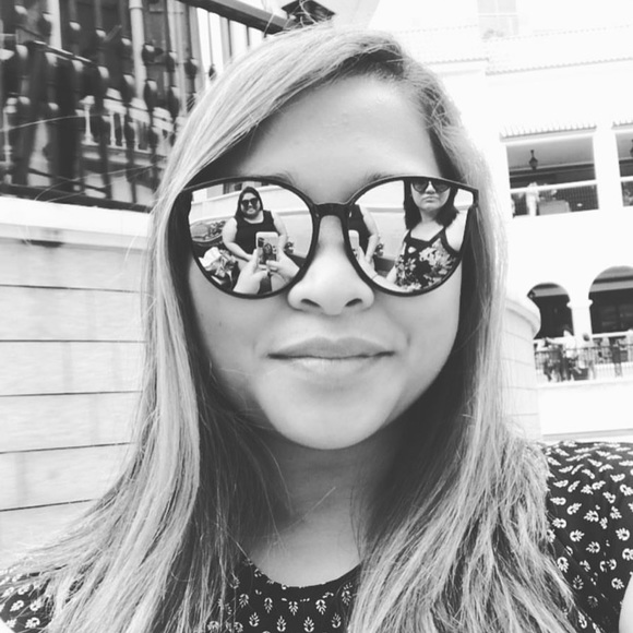 Meet your Posher, Rissa. - Picture 1 of 1